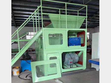 單軸撕碎機(jī)